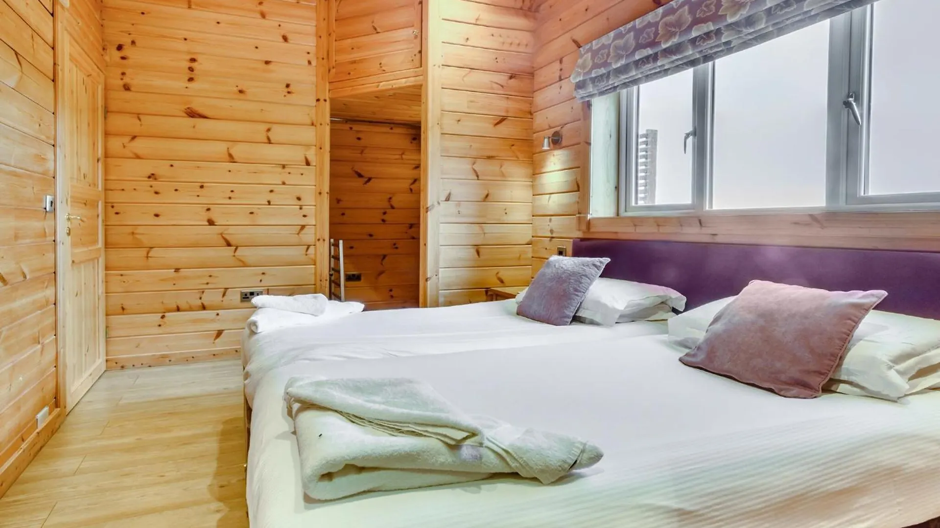 База отдыха Fairview Lodges Уитернси
