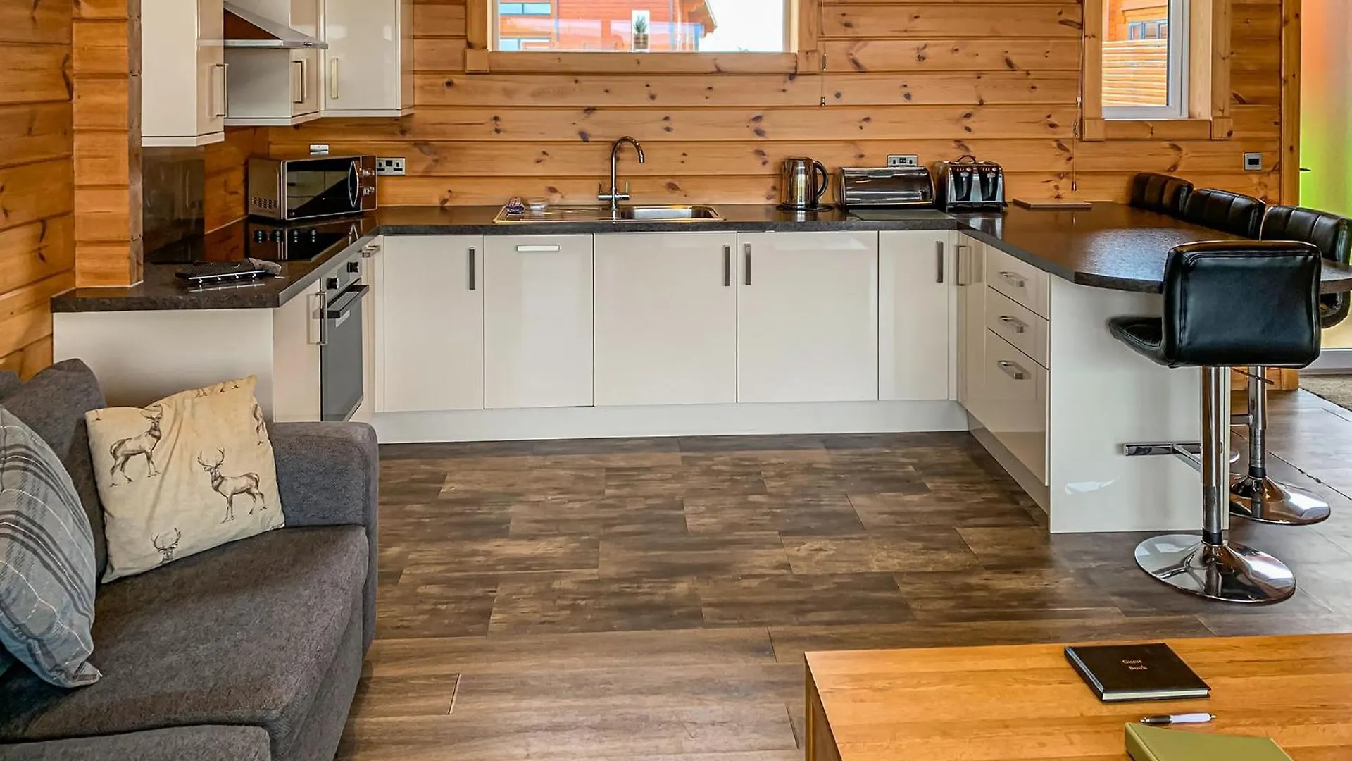 Fairview Lodges Уитернси