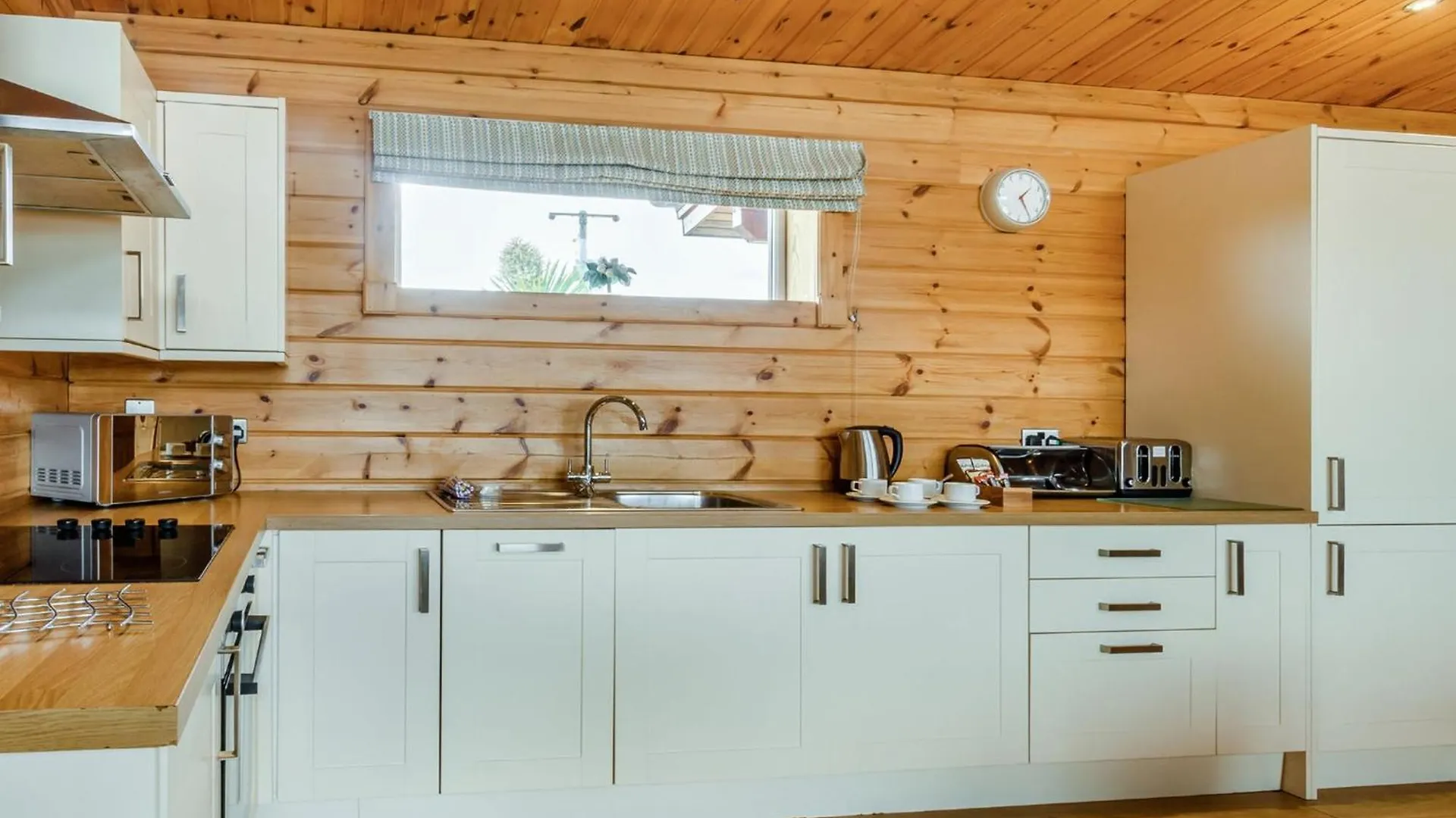 Fairview Lodges Уитернси