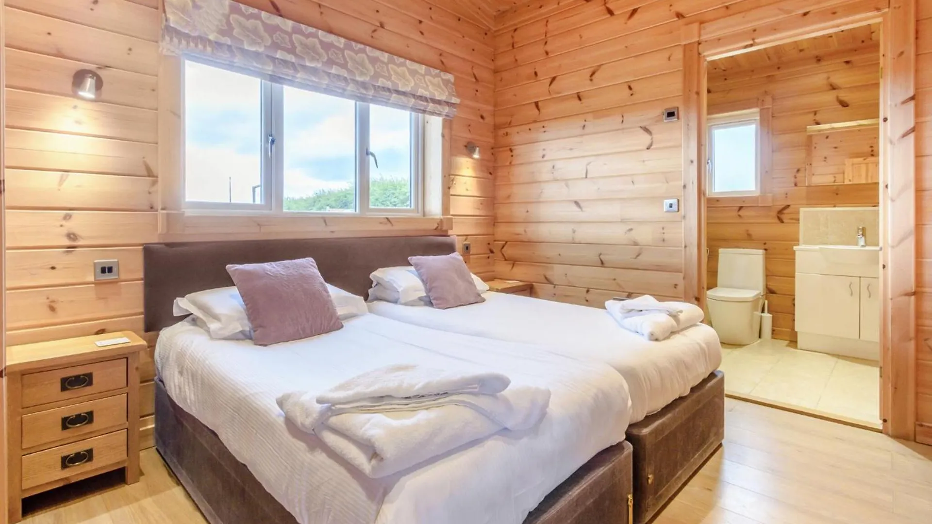 База отдыха Fairview Lodges Уитернси Великобритания